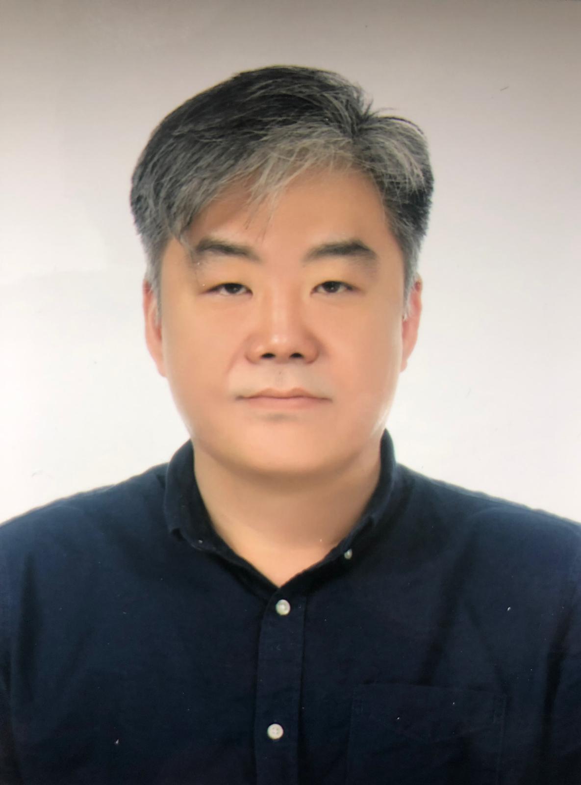 Sidney Yun Joong Kim